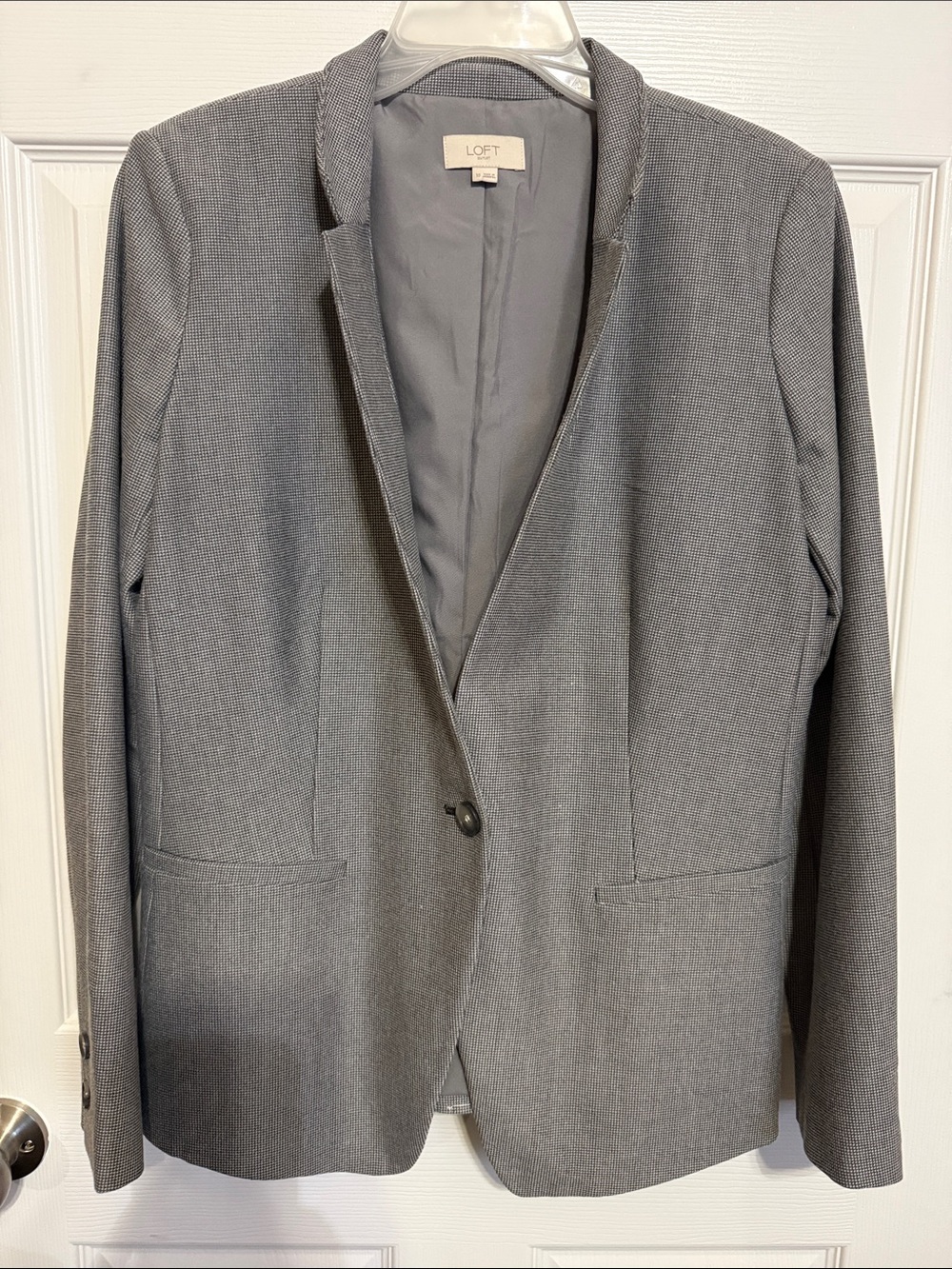 NWOT LOFT Outlet Gray Women's Single-Button Blazer - Classic Tailored Fit